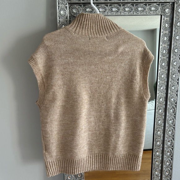 Vero Moda mock neck sweater vest - Picture 2 of 3